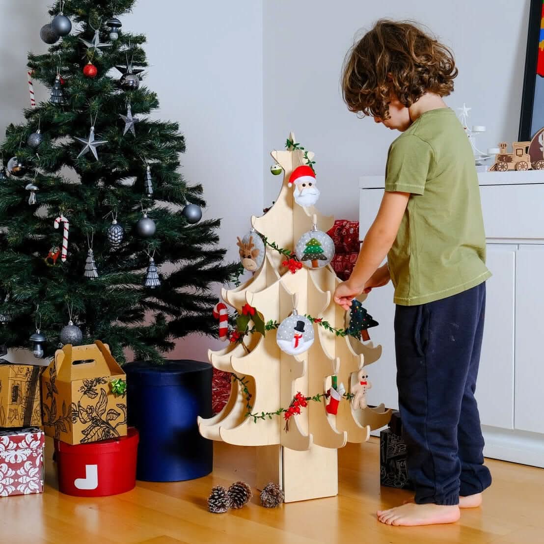 Wooden Christmas Tree & Felt Ornaments