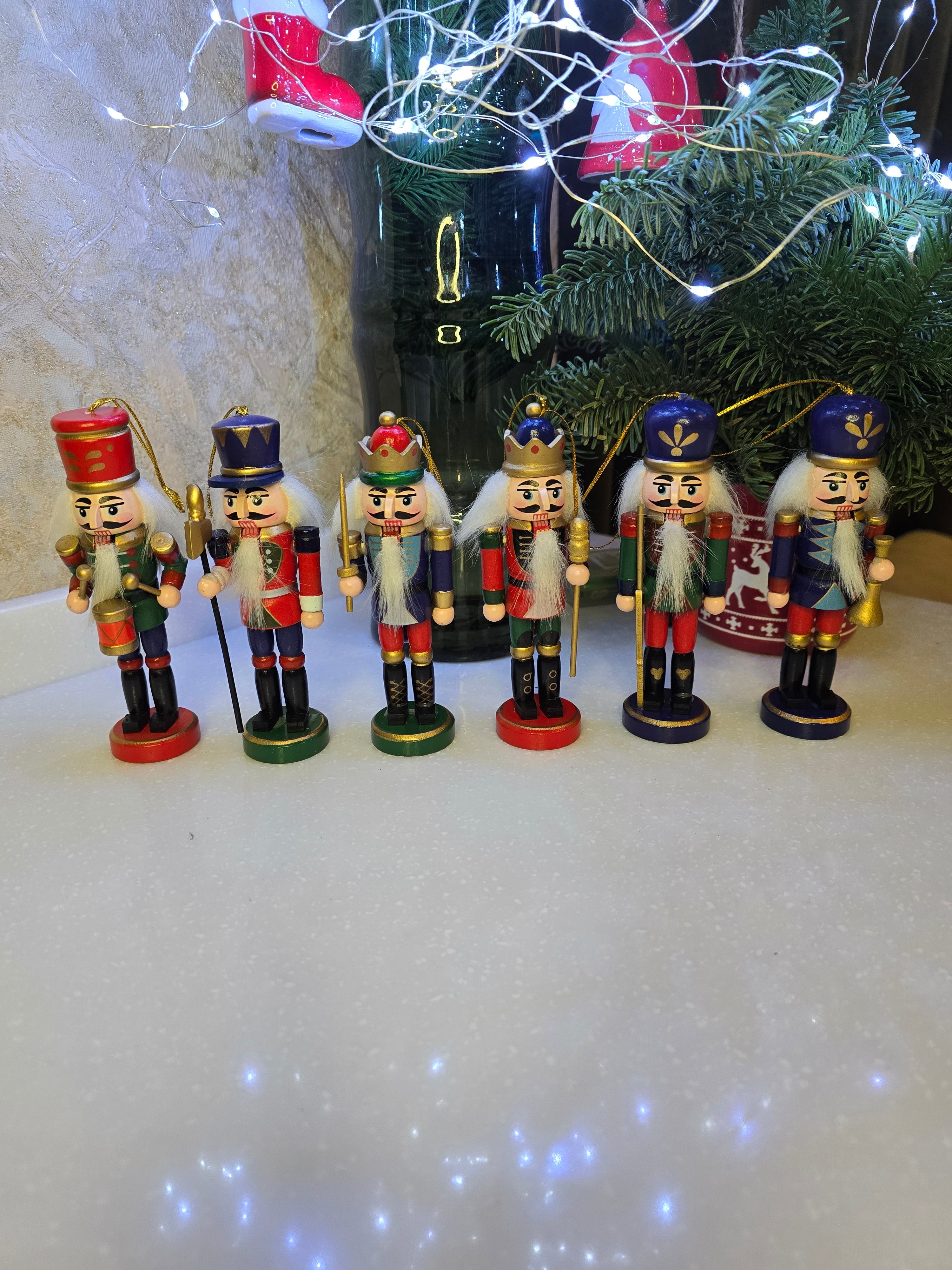 Classic Wooden Nutcracker Decoration by Wizardi F07M14-6-N01617