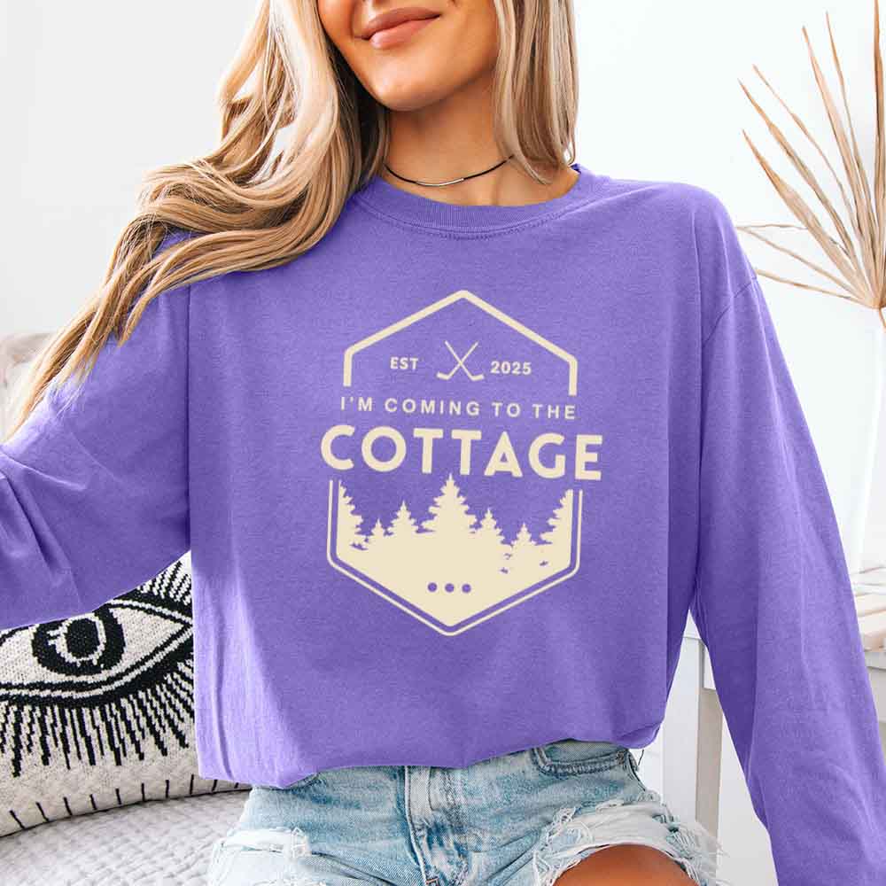 I'm Coming to the Cottage Comfort Colors Long Sleeve – Hockey Romance BookTok Shirt
