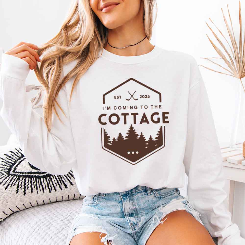 I'm Coming to the Cottage Comfort Colors Long Sleeve – Hockey Romance BookTok Shirt